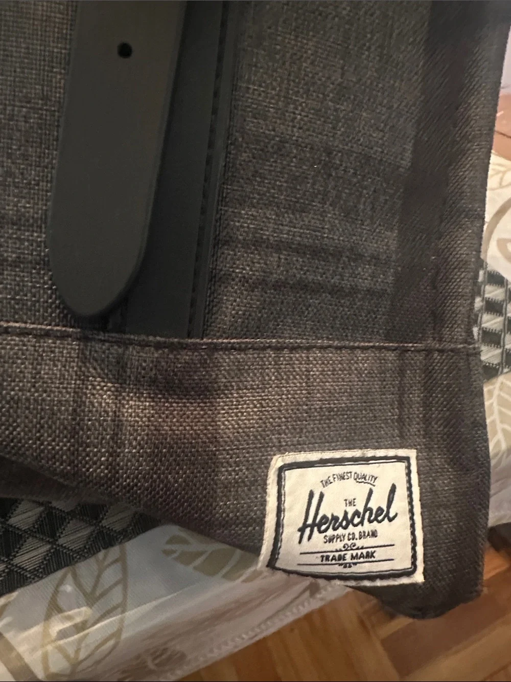 Herschel Supply Company stylish black